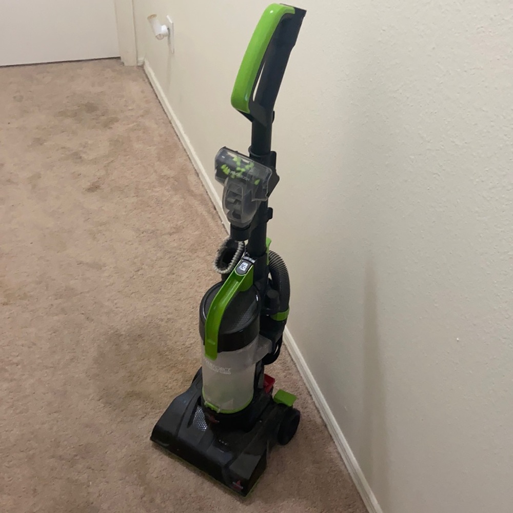 Bissell vacuum. Great condition.